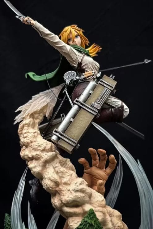 進撃の巨人　ヒストリア　ガレージキット　フィギュア