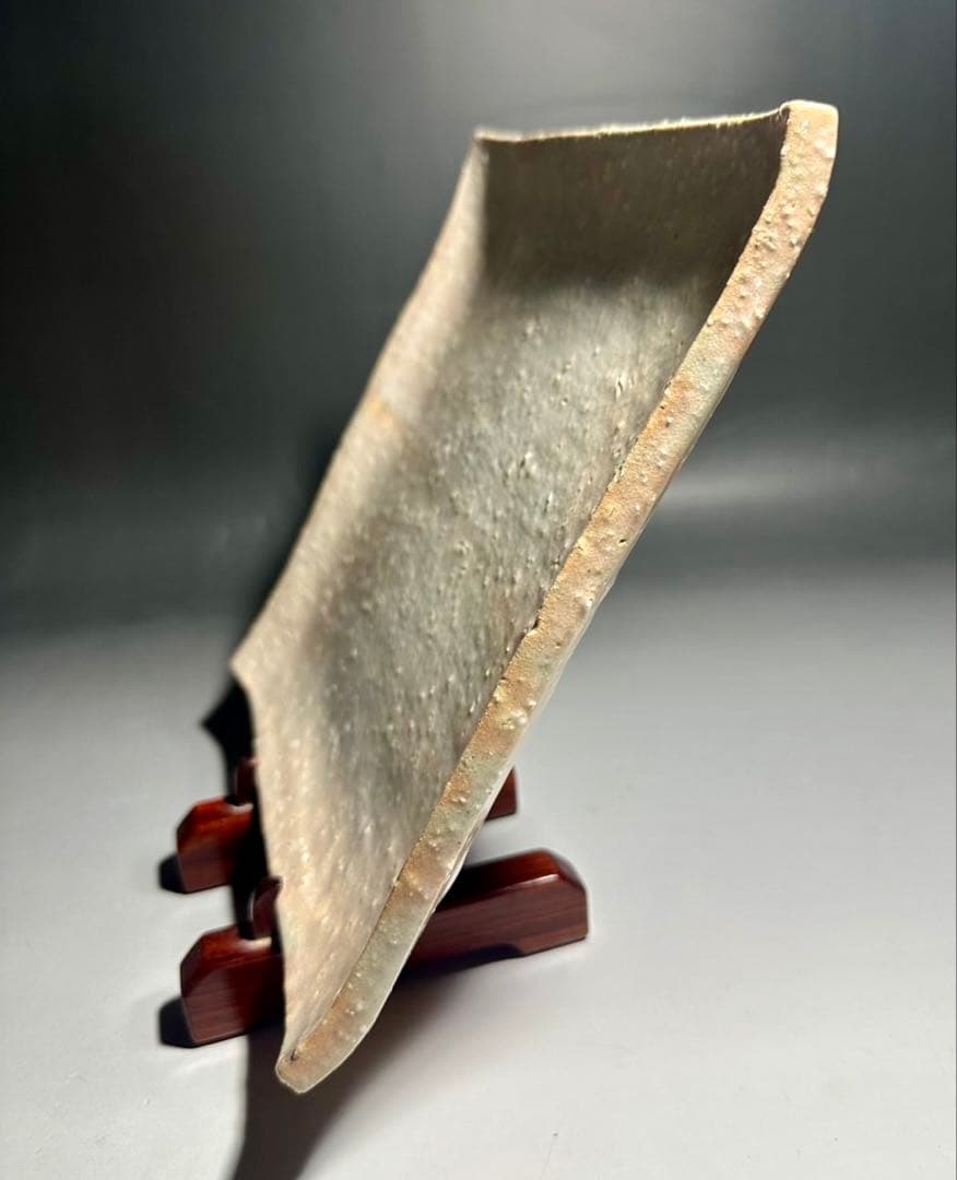 人間国宝 十代三輪休雪 休和　萩焼角皿／共箱・共布