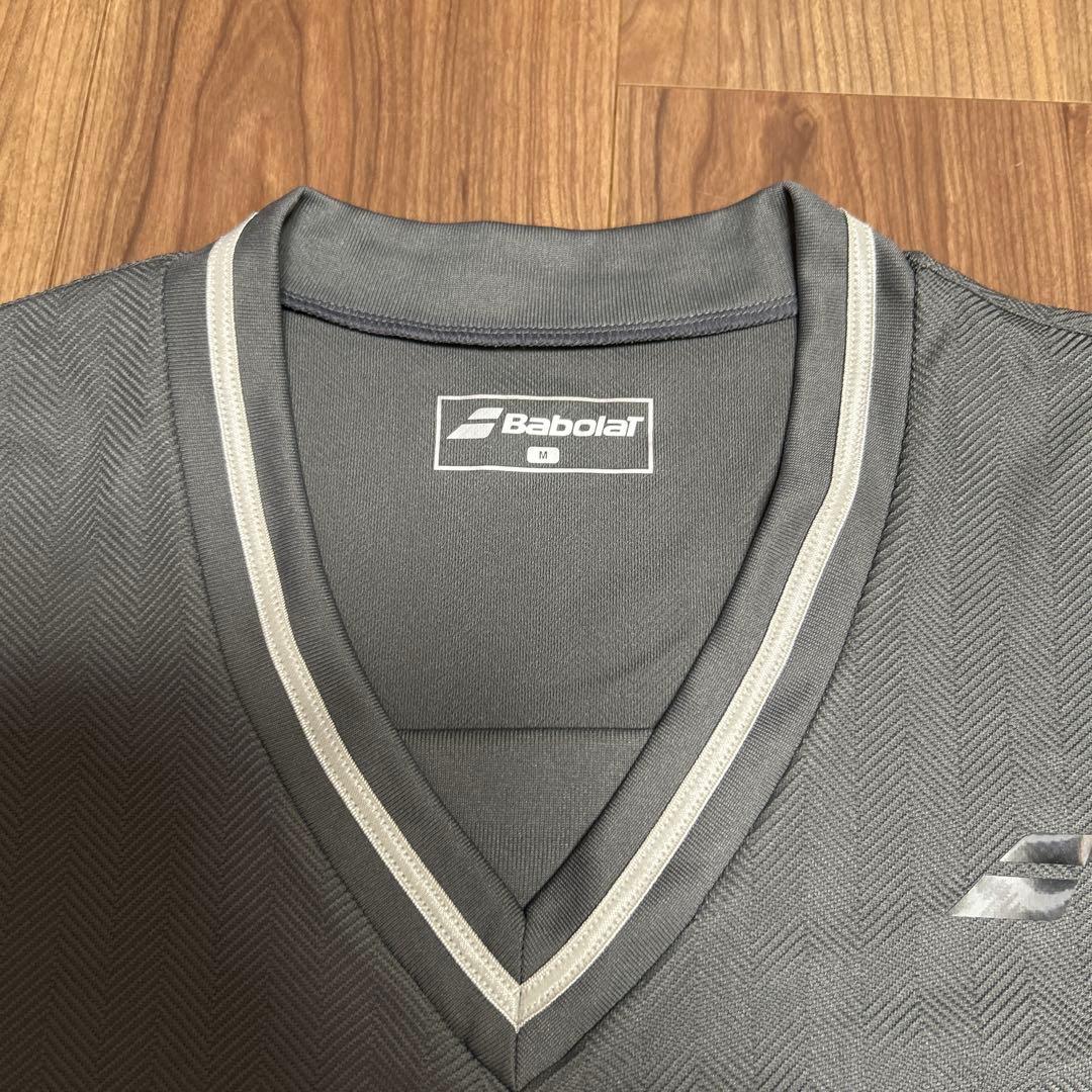 Babolat グレー Vネック ワンピース　Mサイズ