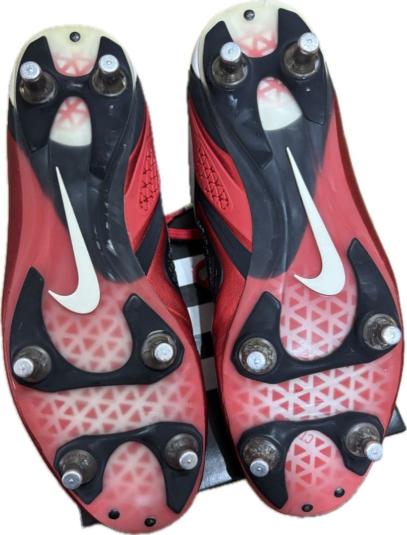 値段交渉ありNike CTR360 サッカーシューズ・スパイク レッド・ホワイト