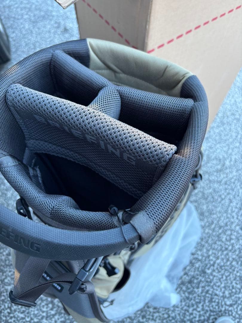 ブリーフィング ゴルフ キャディバッグ スタンドBRG253D03 ベージュ