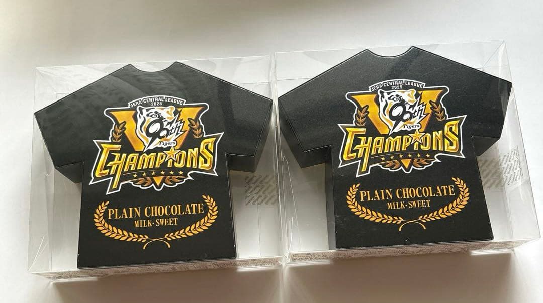 【新品・未開封】 阪神タイガース　優勝記念　洋菓子セット　ステッカー 付