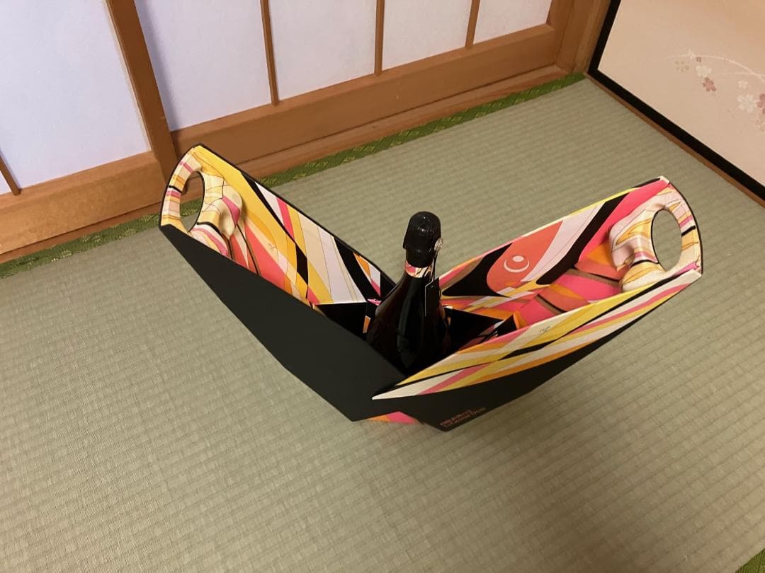 Yoku ヴーヴ クリコ ラ グランダム エミリオプッチ