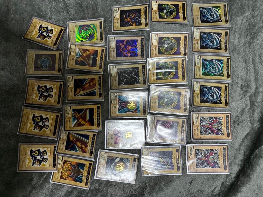 t*a様 遊戯王カード　初期　旧裏　紫