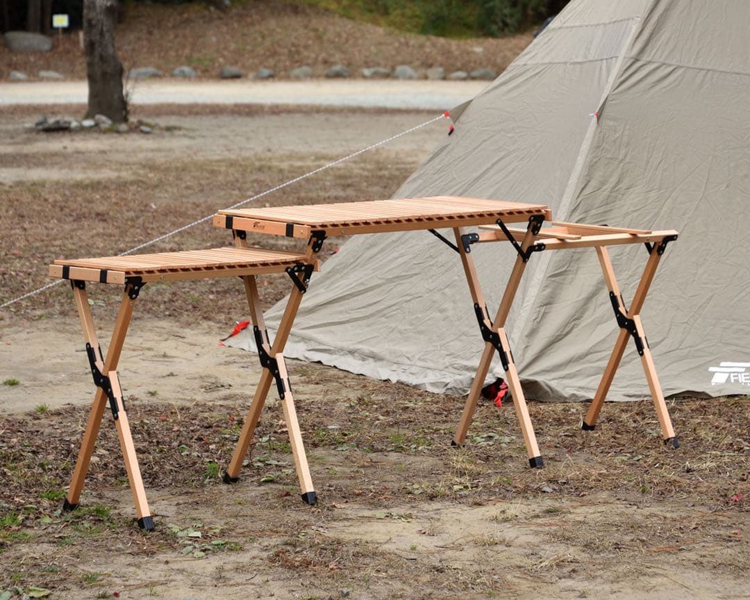 ほぼ新品　折りたたみ式木製アウトドアキッチンテーブル