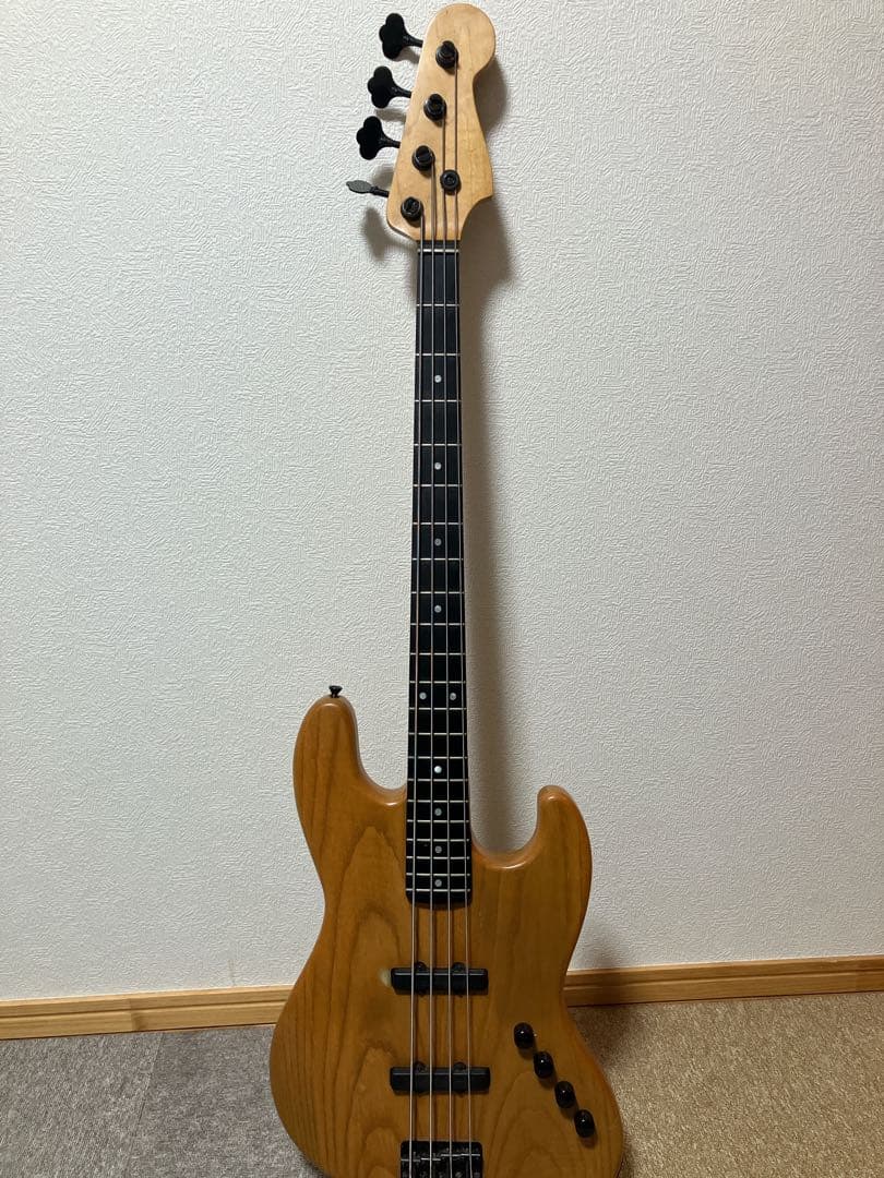 エレキベース アクティブ/パッシブ切替　バルトリーニ Bartolini TBT