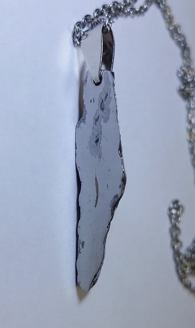 ドロニノ隕石 ネックレス 鉄隕石