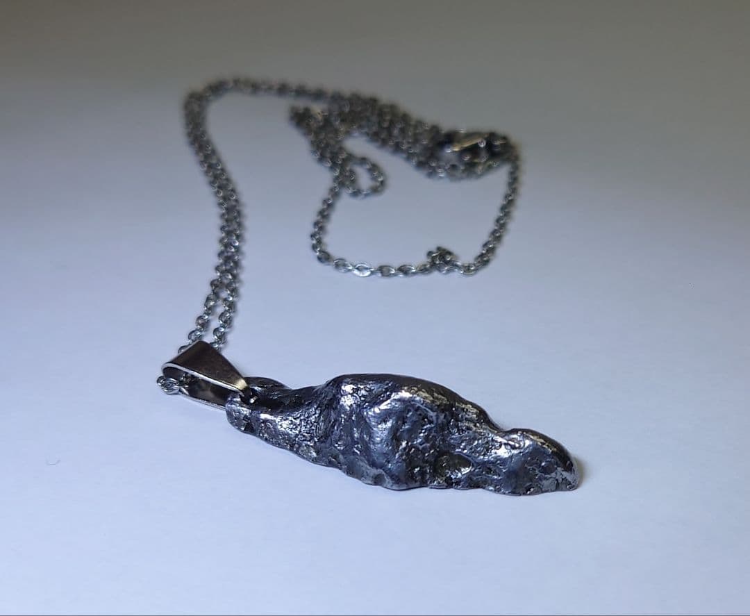 ドロニノ隕石 ネックレス 鉄隕石