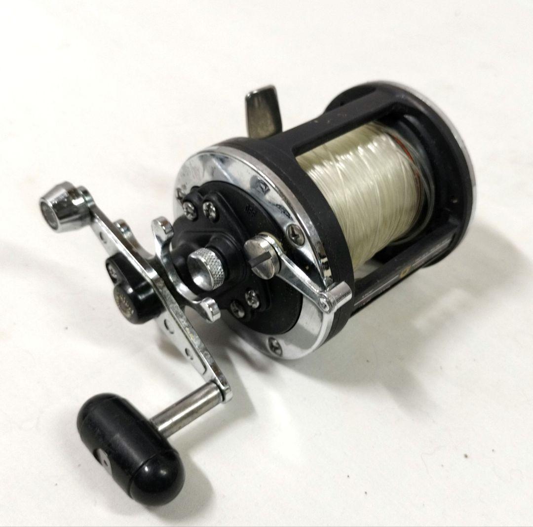 ダイワ　シーライン27H　50H リール