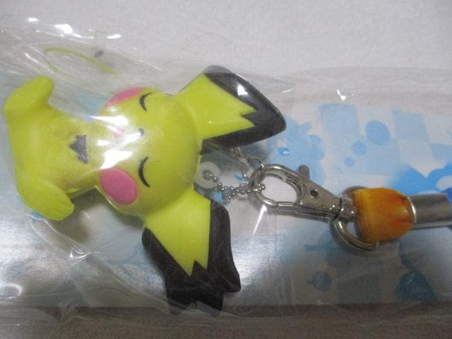 希少？ポケモン ギザみみピチュー ストラップ ポケモンセンター 2009年