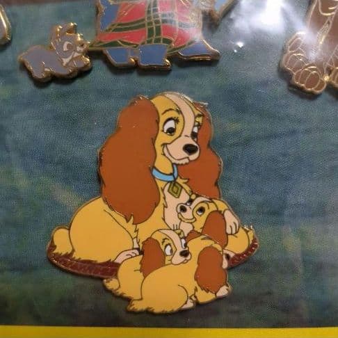 海外 ディズニー WDW ピンバッジ わんわん物語 レディ トランプ ピンバッチ