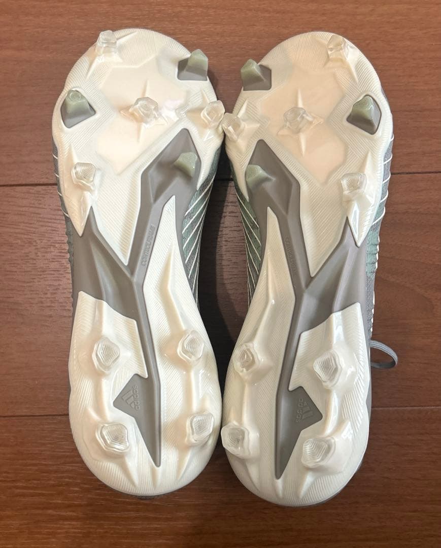 【新品未使用】adidas PREDATOR 19.1 FGスパイク