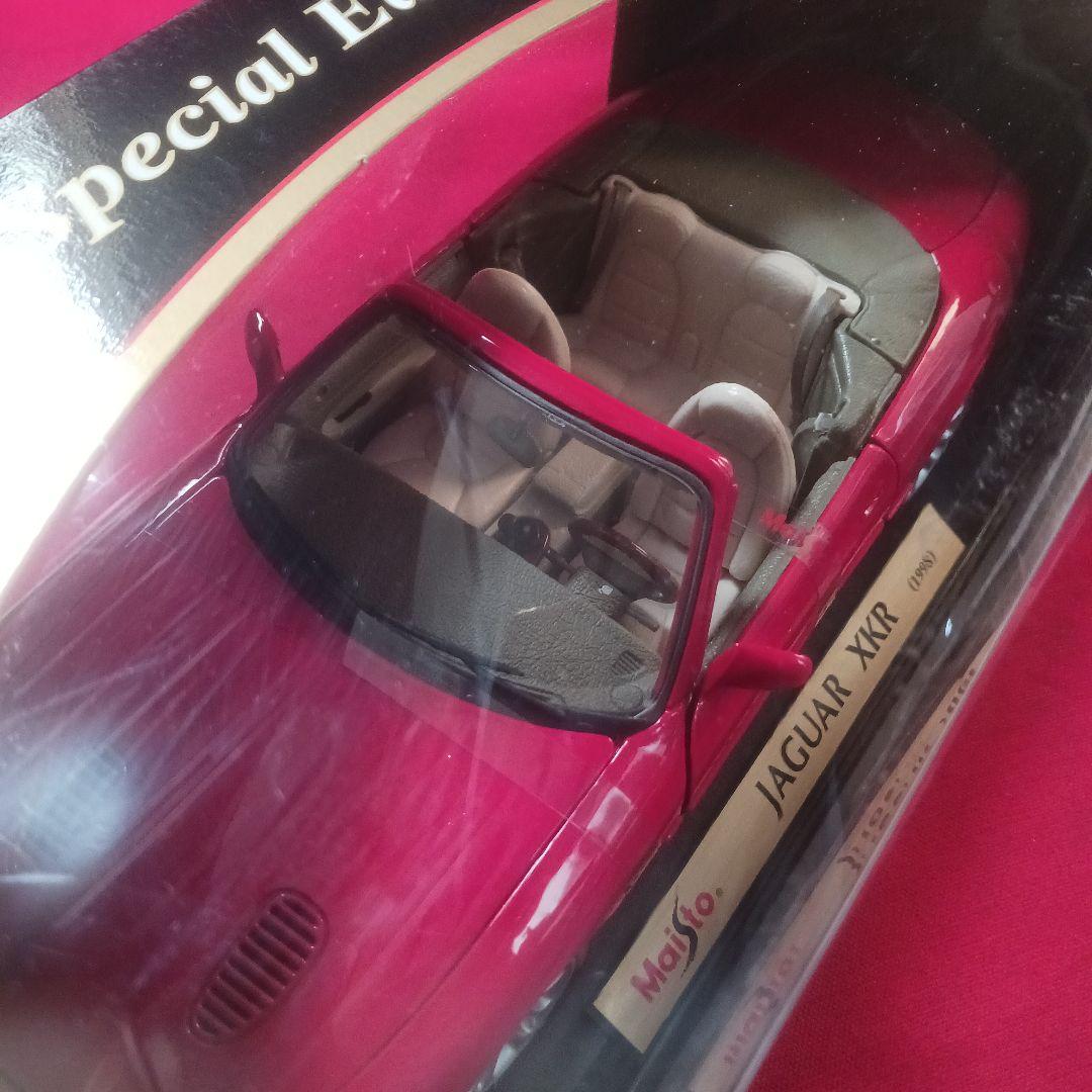 Maisto　JUGUAR XKR(1998)　1/18　精密　ダイキャスト製