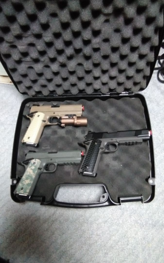 東京マルイ　デザート、ナイト、フォリッジウォリアー3丁セット