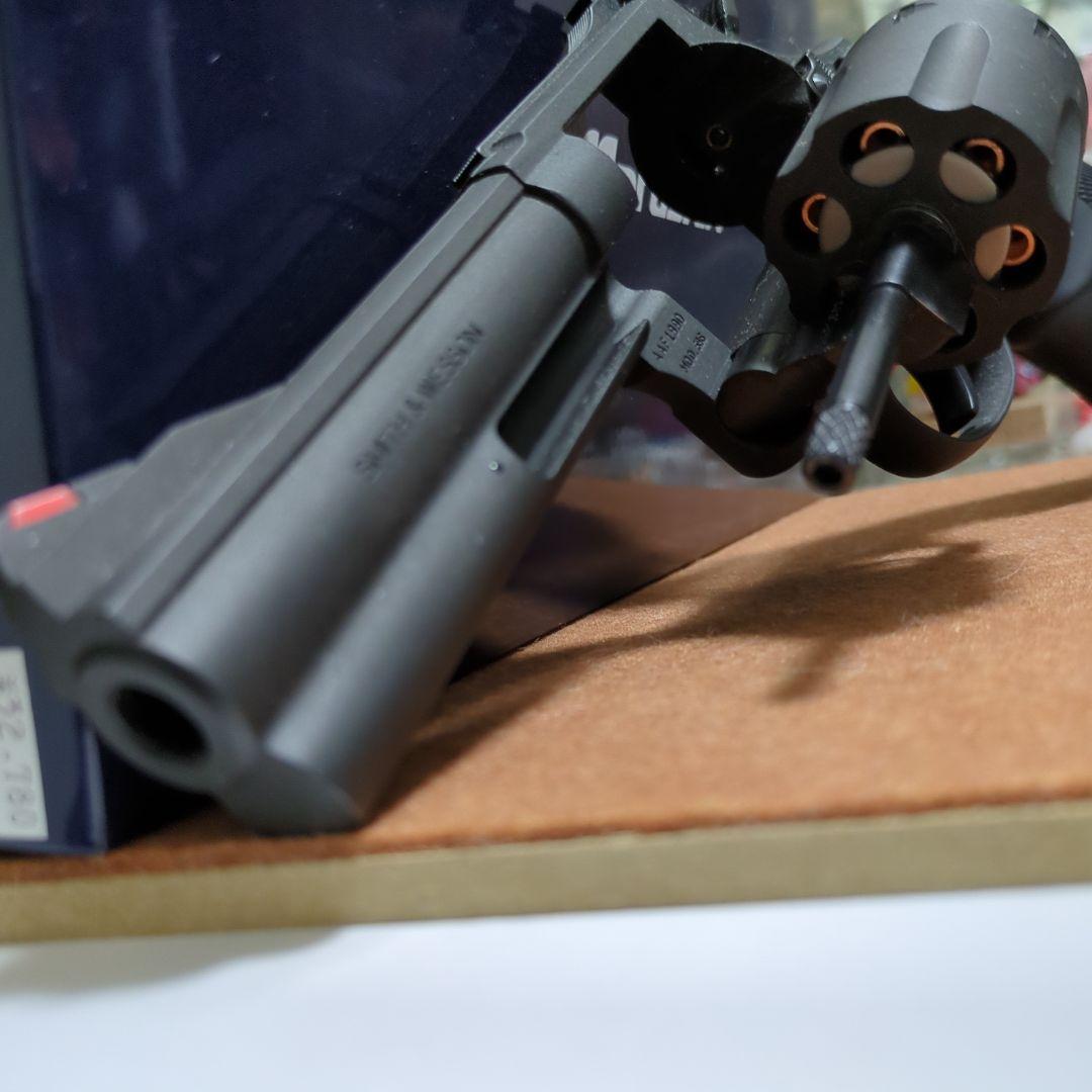 スミス＆ウェッソン ブラックリボルバーM586HW