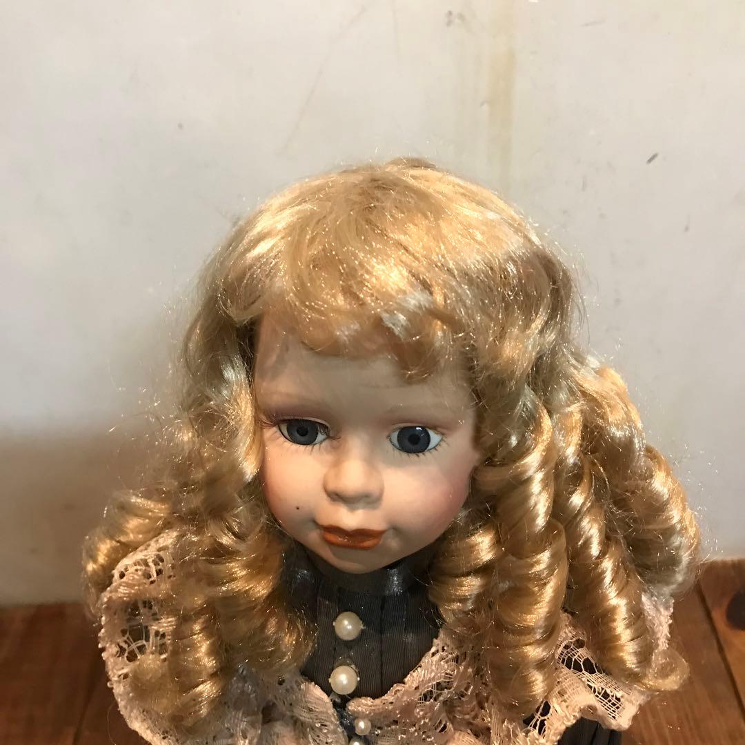 美品　ドール　ヴィンテージ　西洋人形　丁寧なつくり　表情が可愛いらしい