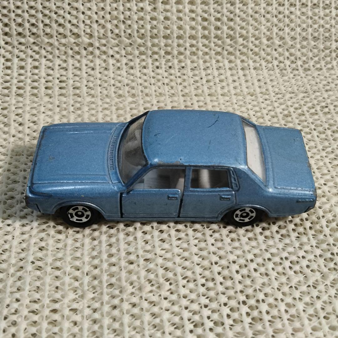 ★商談中★　5682 トミカ トヨタニュークラウン 1/65 塗装剥げあり