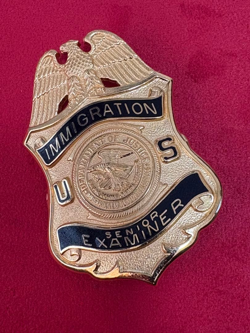 US イミグレーション シニアイグザミナー バッジ　ポリスバッジ