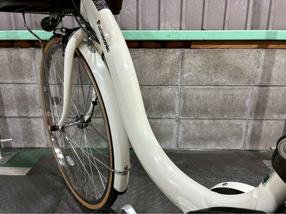 №8683 電動自転車 パナソニック　ビビSL 26インチ ホワイト✨極上美品✨