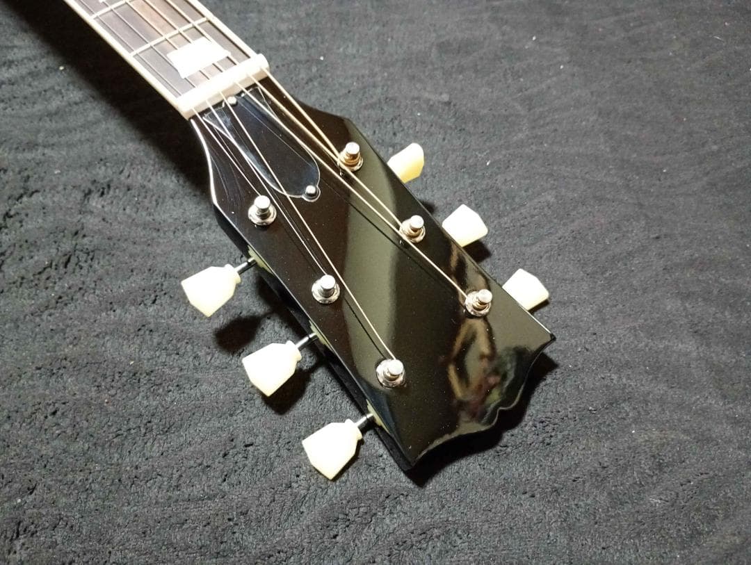 ビートルズ・J-160Eモデル エレアコギター