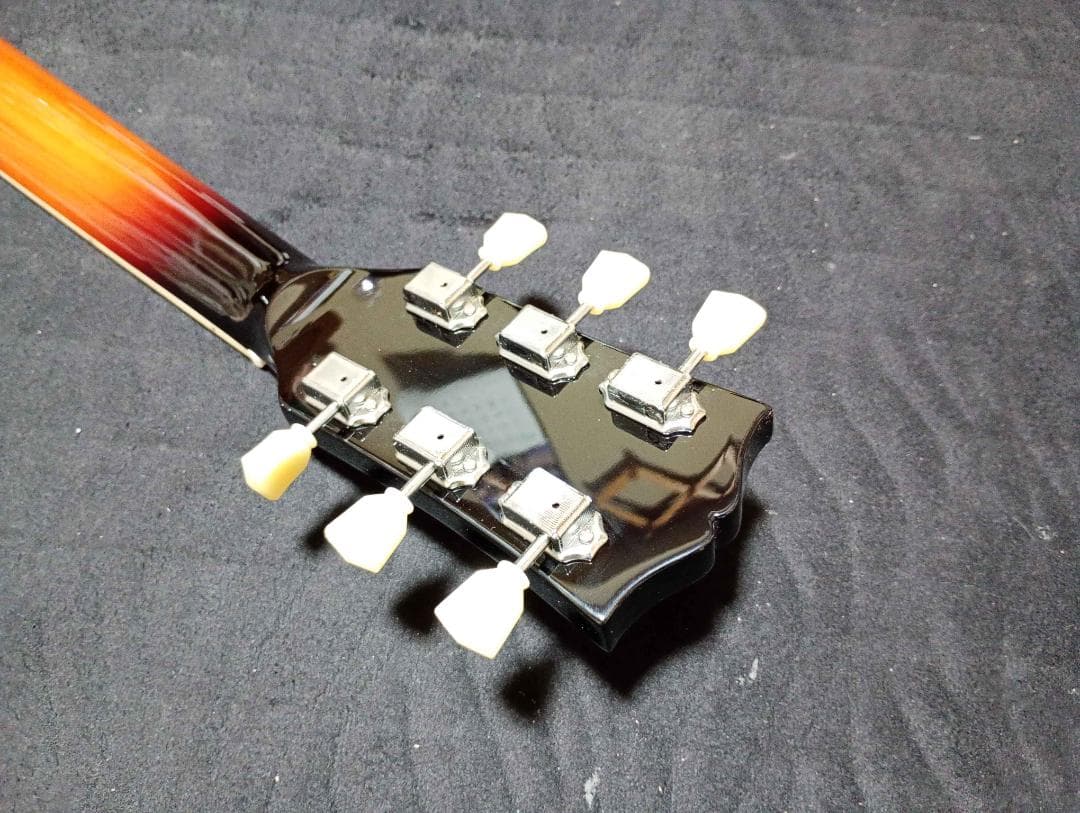 ビートルズ・J-160Eモデル エレアコギター