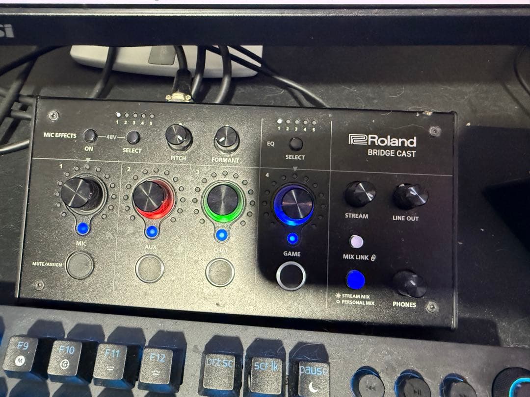 Roland BRIDGE CAST デュアルバスミキサー