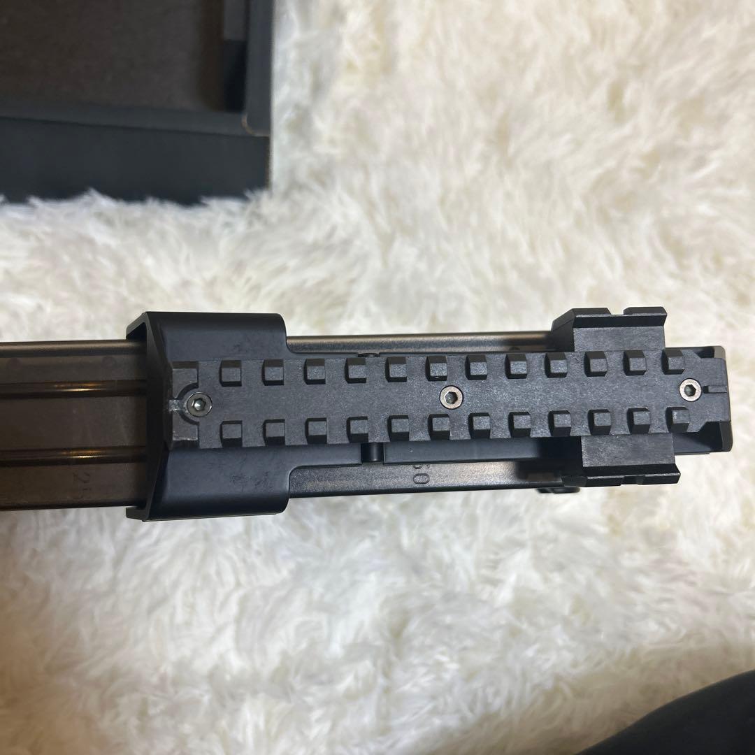 【美品】東京マルイ 電動ガン PS90HC　P90