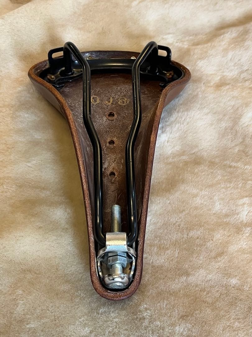 BROOKS B.17 Champion Narrow サドル