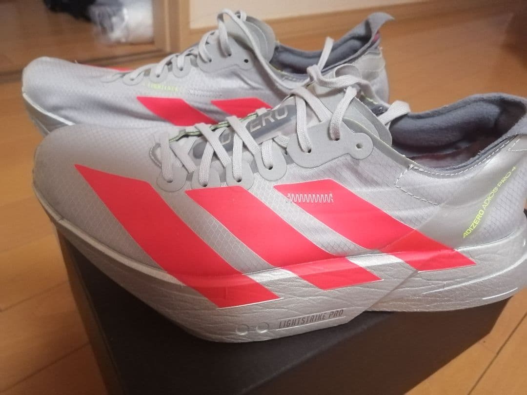 日曜日中に消します　アディゼロ　アディオスプロ４　25センチ