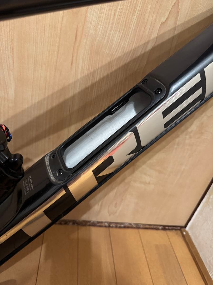 ☆ trek slash8 2022 Mサイズ megmeg +クランク付き ☆