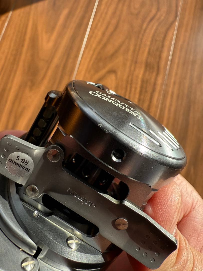 Shimano カルカッタコンクエスト DC 200 ベイトリール