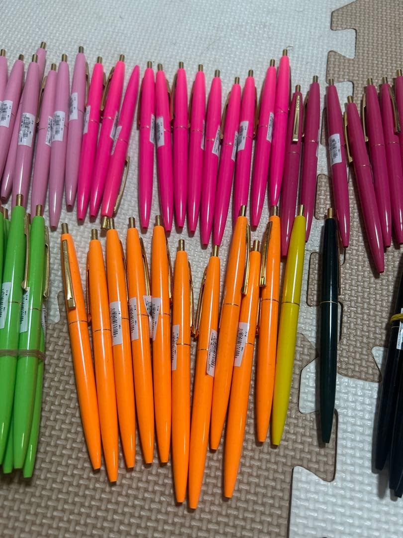 Bicカラフルボールペンセット 62本セット