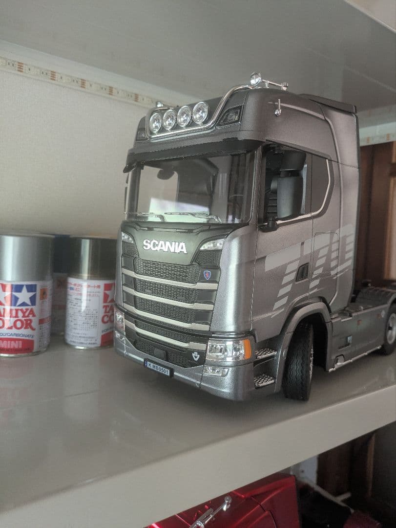 ラジコン　スカニア1/18トレーラーヘッド、トレーラー(台車) プロポ付き