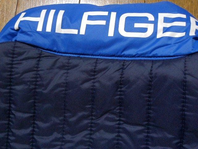 【大きい】XL日本サイズ位新品トミーヒルフィガーUSA限定ダウンジャケット同機能