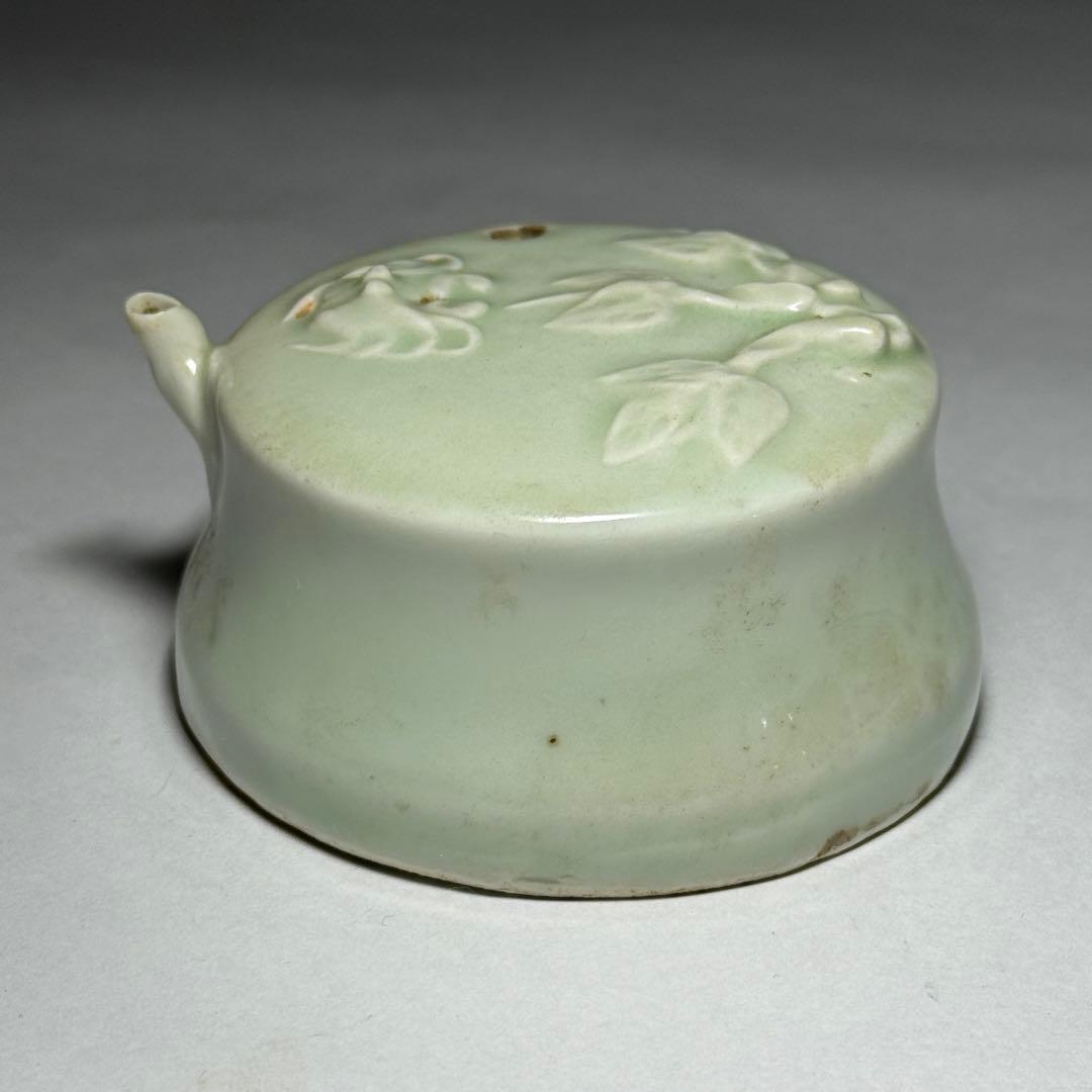 ◆李朝 白磁浮彫水滴 蟹紋 書道具 古玩 文房四宝 朝鮮古陶磁 朝鮮美術◆