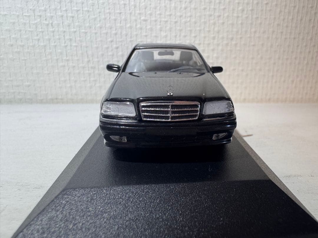 MINICHAMPSブルーブラックセダン 1/43メルセデスベンツC36 AMG