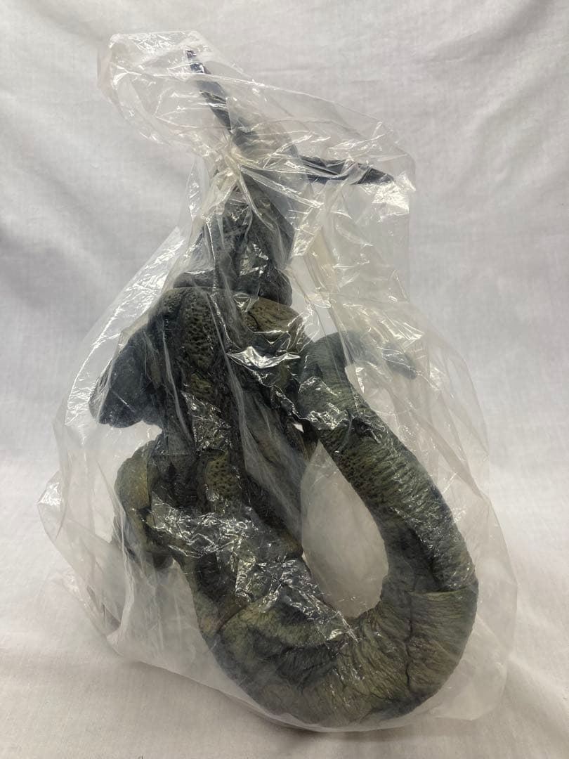 フューチャーモデルズ ￼ウルトラセブンソフビ シリーズ エレキングとピット星人