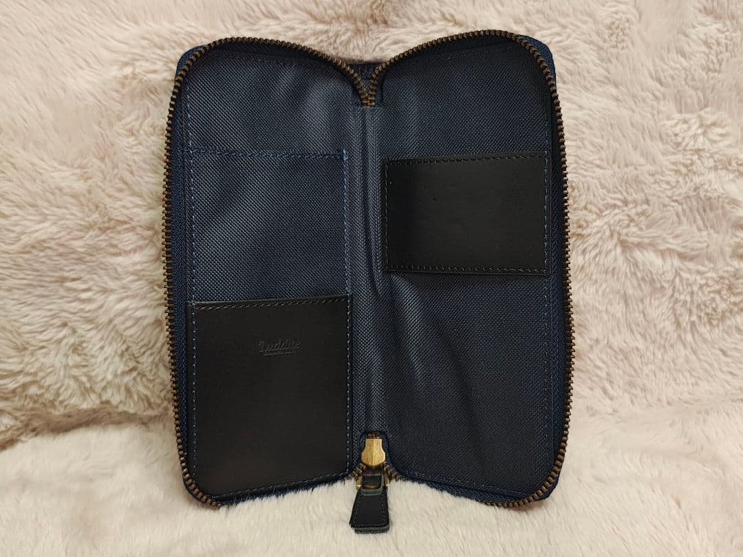 革コンビラウンドジップペンケース2　ラダイト/LUDDITE