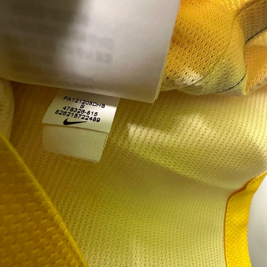 バルセロナ シャビ ユニフォーム