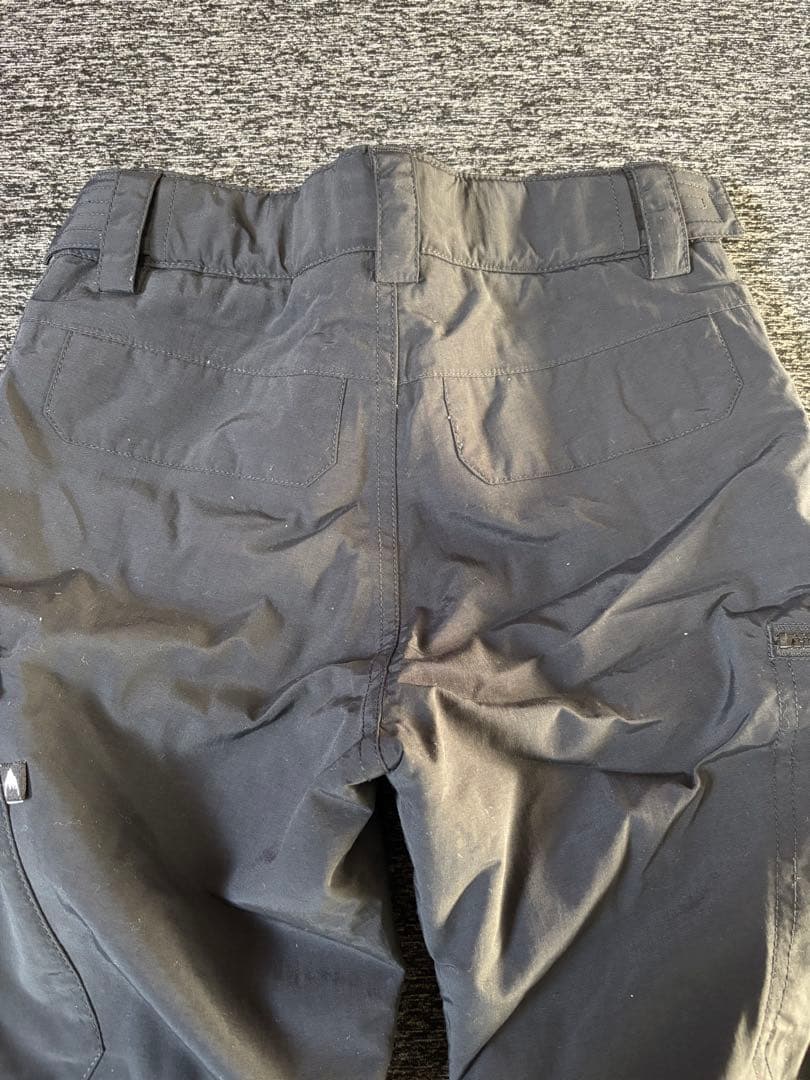 Burton kids スノーウエア　パンツ　Sサイズ　130.140