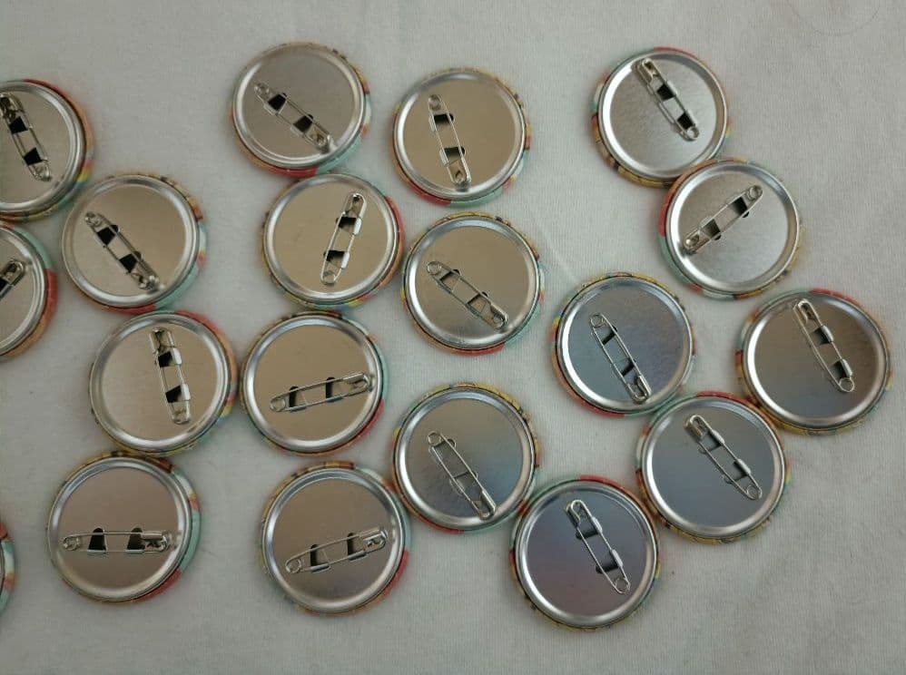 すとぷり　るぅと　ミニ缶バッチ　るとわん　僕と君の秘密基地