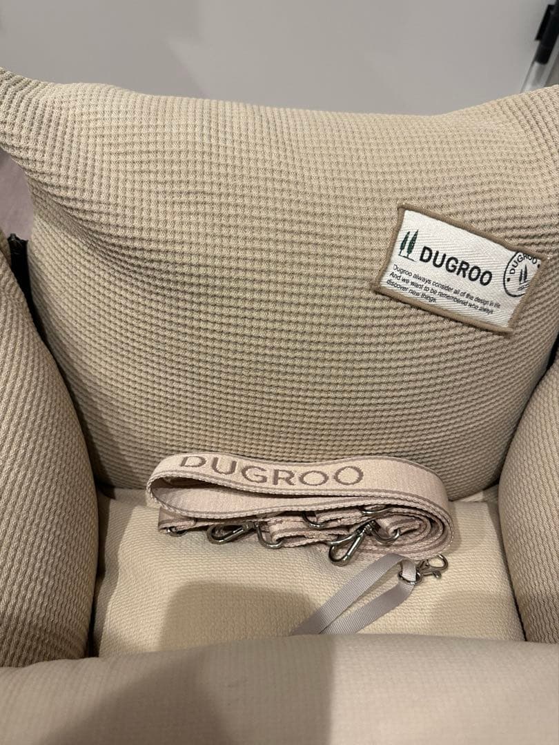 DUGROO 犬用　ドライブベッド　サンガード付き