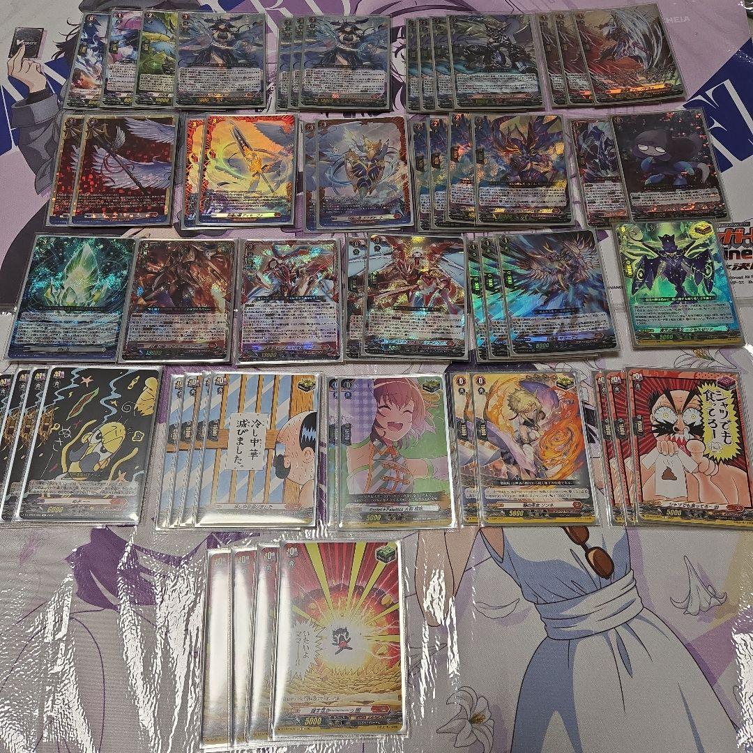 ヴァンガード　装備高レア　バヴサーガラ　デッキ　スリーブ付き