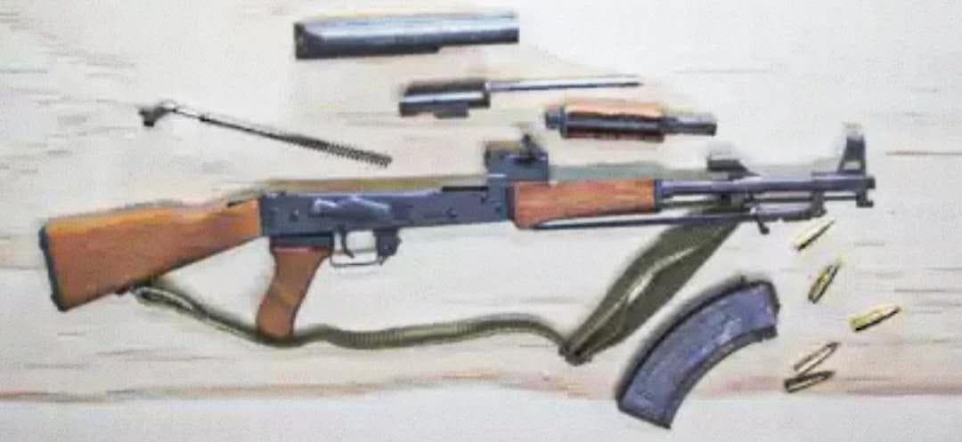 ミニＡＫ47　木金属製　 新品