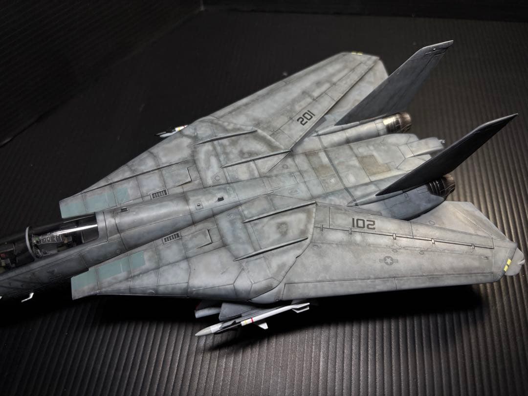 F14A トムキャット　ロービジ仕様　1/72 プラモデル完成作品