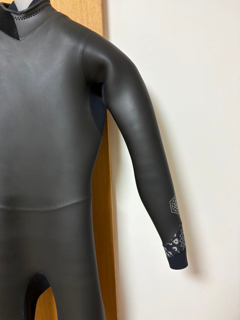 trump トランプ ウェットスーツ　セミドライ　HEX