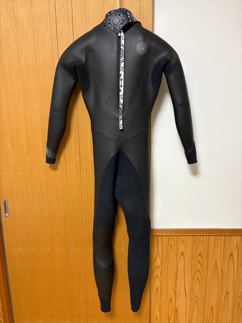 trump トランプ ウェットスーツ　セミドライ　HEX
