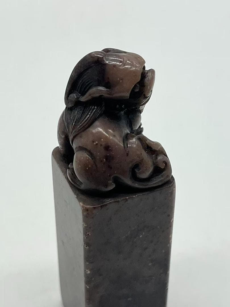 民国時代 獅紐篆書印章 　瑞獣獅印紐　印身篆書刻銘 朱文印二字篆書(F-231)