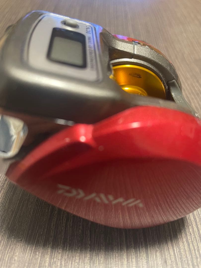 ダイワ　イッツICV 150WR 赤 ベイトリール