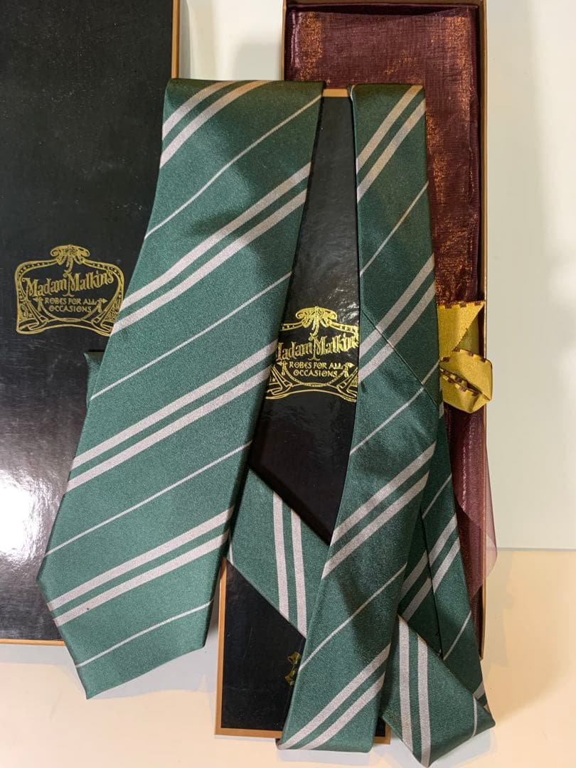 絶版 ノーブルコレクション スリザリン シルク製ネクタイ マダムマルキン箱入り